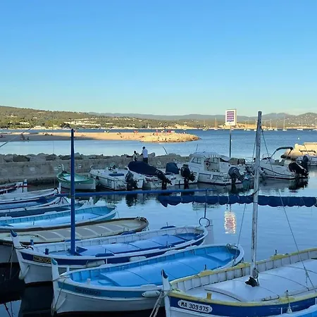 Charming 40m With Balcony In Appartement *