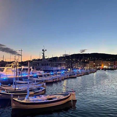 Apartment Charming 40m With Balcony In La Ciotat
